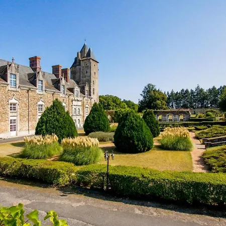 Chateau De La Groulais